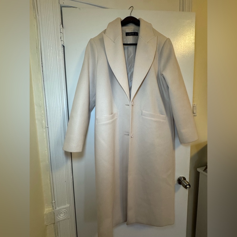 Lioness Cream Coat